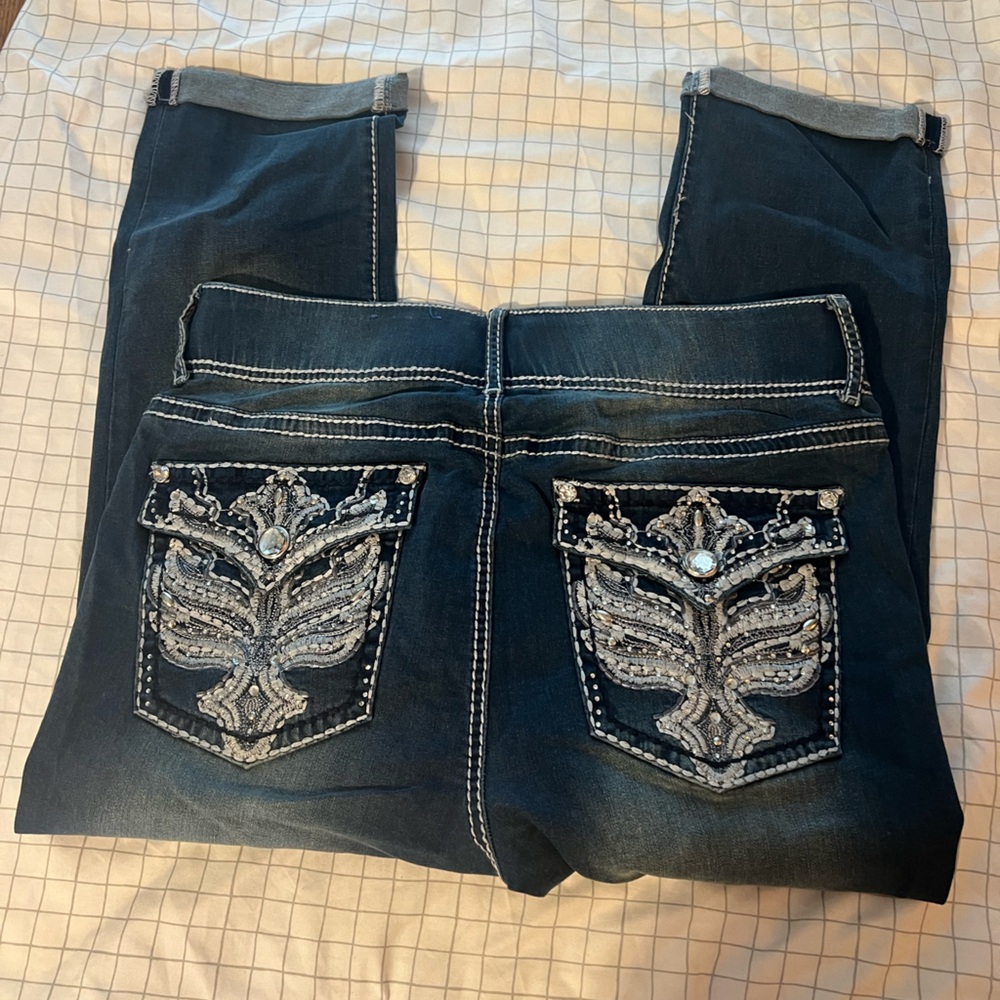 Apt. 9 Kohl’s Embellished Dark Wash Capri Jeans size 12, Like new